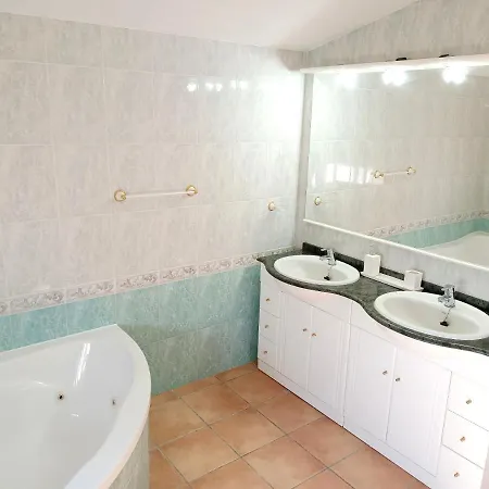 Bright In With Private Pool And Jacuzzi *