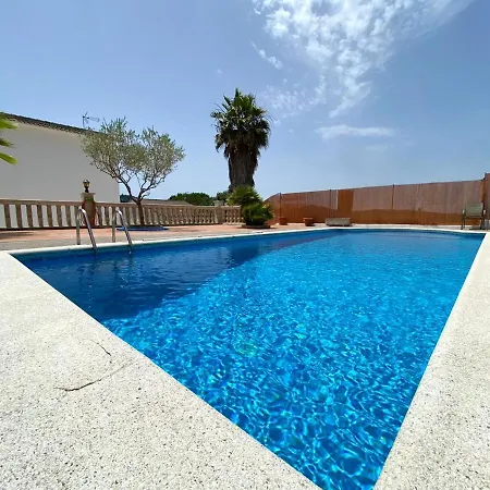 Bright In With Private Pool And Jacuzzi