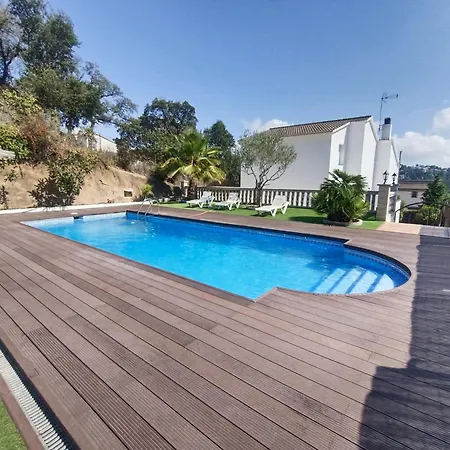 Bright In With Private Pool And Jacuzzi Villa *